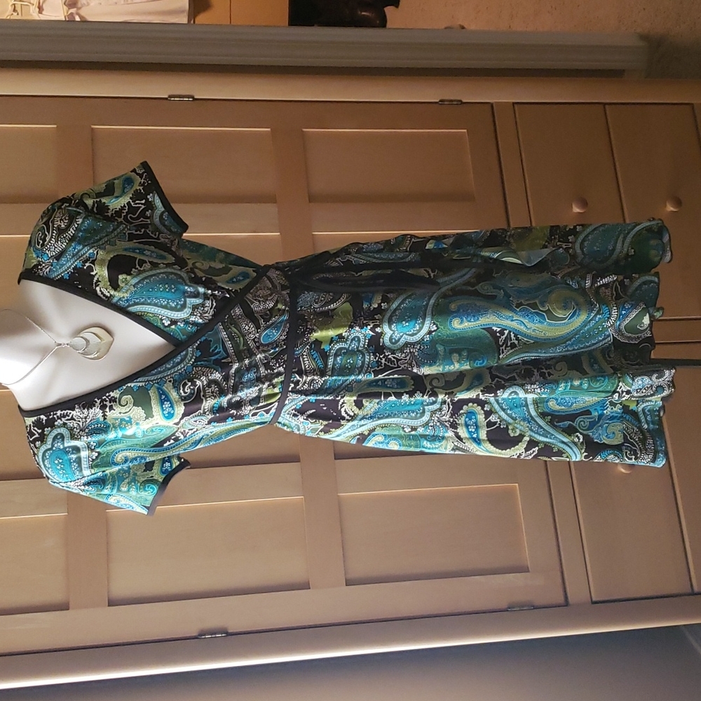 Apt.9 Wrap Short Sleeve Belted Paisley Print Slimming Midi Dress Small EUC